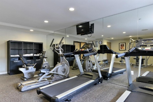 Holiday Inn New York-JFK Airport Area image 25